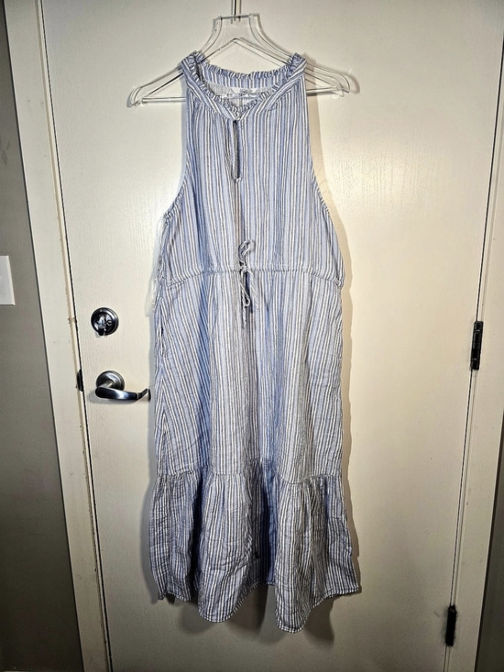 Time and Tru Ladies Striped Sun Dress in Blue & White Size Large Like New